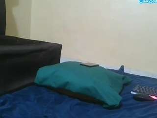 horny-ella01