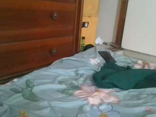 horny-ella01