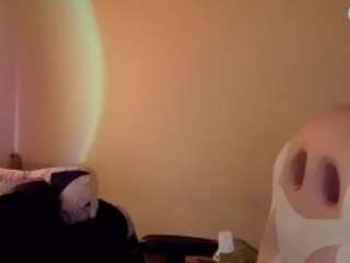 afroditaa69x1's CamSoda show and profile