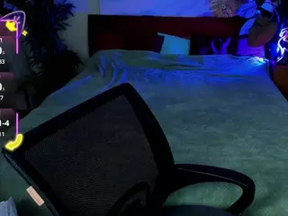 chris-meow's Live Sex Cam Show