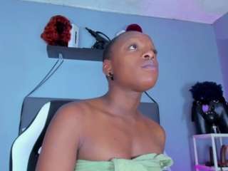 coco-kiiss Live Webcam on CamSoda