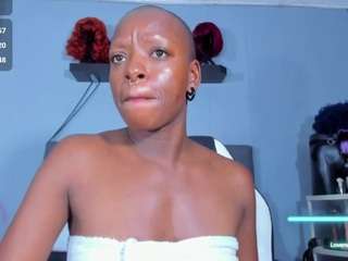 coco-kiiss Live Webcam on CamSoda