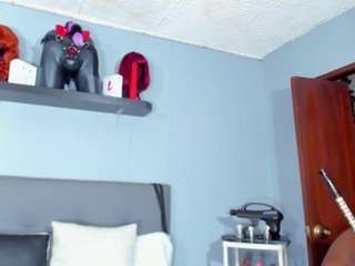coco-kiiss Sex Cam Show