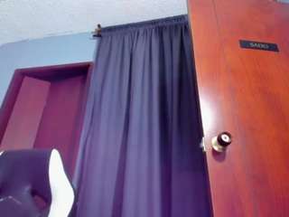 Coco-Kiiss live webcam show