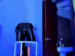 Coco-Kiiss's Live Sex Cam Show