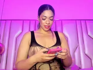 GinnaPalmer's Live Sex Cam Show