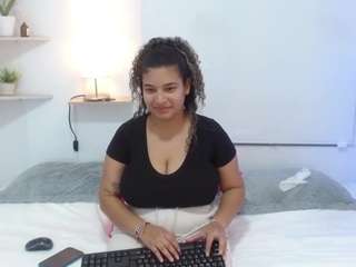  julia-bust chat room