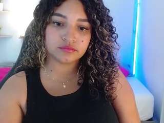 JULIA-BUST