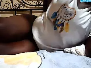 kenyanpearl's Live Sex Cam Show