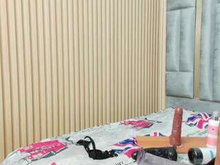  kinkyhousewifee chat room