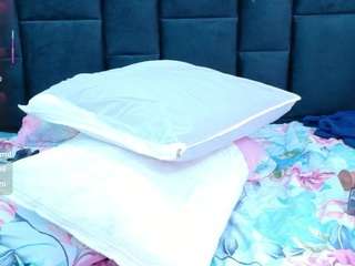 kinkyhousewifee Live Webcam on CamSoda