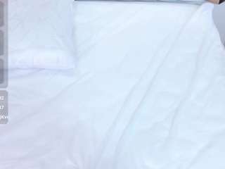 kinkyhousewifee webcam