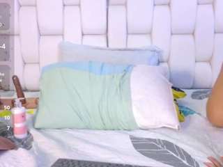 kinkyhousewifee webcam