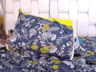 kinkyhousewifee webcam