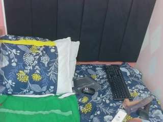 kinkyhousewifee webcam