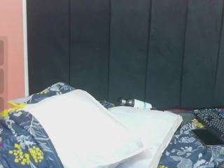 kinkyhousewifee webcam