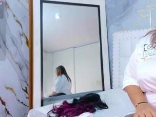 kinkyhousewifee webcam