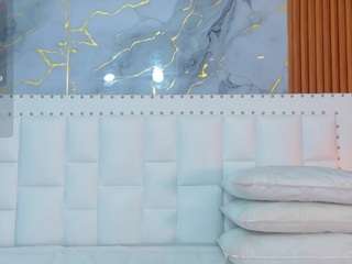 kinkyhousewifee webcam