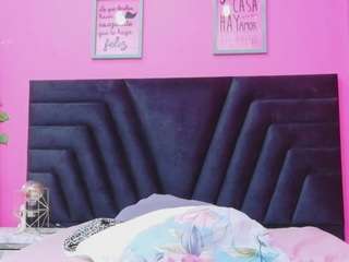 kinkyhousewifee webcam
