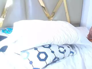 kinkyhousewifee's Live Sex Cam Show