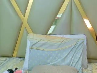 kinkyhousewifee's Live Sex Cam Show
