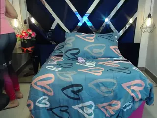 Maissa-luv's Live Sex Cam Show