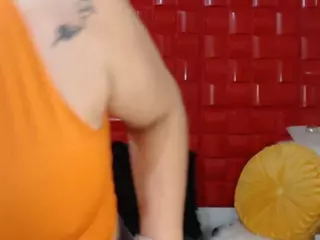 curvy-alexa's Live Sex Cam Show