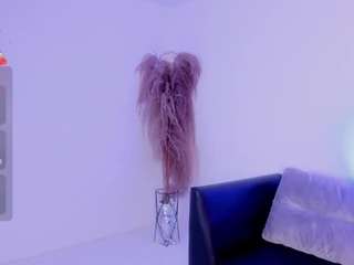  saracorraless chat room