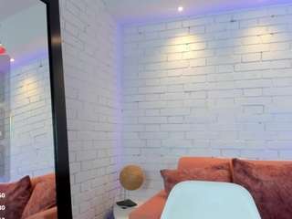 saracorraless from CamSoda is Freechat
