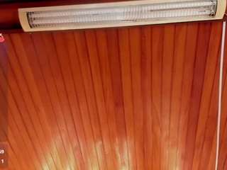  saracorraless chat room