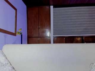 saracorraless Brown live webcam