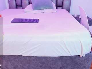 saracorraless Live Webcam on CamSoda