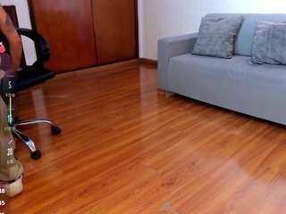 saracorraless Live Webcam on CamSoda