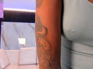 le modèle saracorraless est en webcam porno dans un show sur le site camsoda, il possède les tags suivants: anal,no smoking,young adult,teen-18,tattoos,squirt,skinny,sex toys,pussy,natural,black hair,fuck machine,fingering,facial piercings,drinking,dildo,deepthroat,cum swallowing,brown eyes,hd