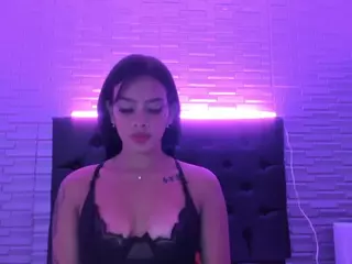 saracorraless's Live Sex Cam Show