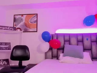 saracorraless's Live Sex Cam Show