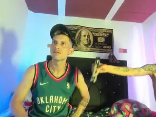 Benedettomichelrubi's Live Sex Cam Show