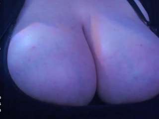 bigbittiesandfun webcam