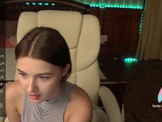 cloverpussy Adult Cam To Cam Free camsoda