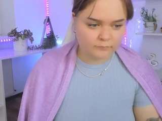 oliviaacherry Live Webcam on CamSoda