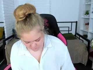 OliviaaCherry's Live Sex Cam Show