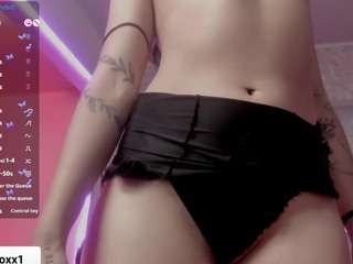 saraa-fox Live Webcam on CamSoda