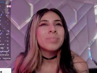 saraa-fox Live Webcam on CamSoda