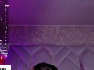 saraa-fox Live Webcam on CamSoda