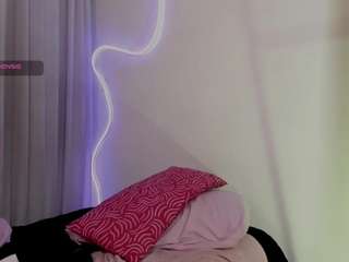 saraa-fox Sex Cam Show