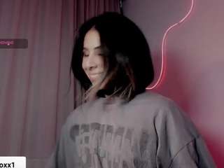 saraa-fox live webcam show