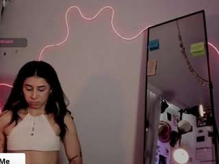 Saraa-fox live webcam show