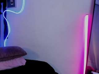 Saraa-fox live cam preview
