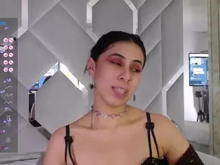 Saraa-fox's Live Sex Cam Show