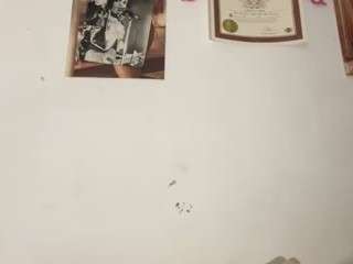 bratluvaaa webcam model